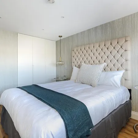 Luxury 3 Bedrooms In