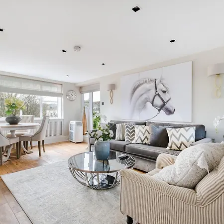 Luxury 3 Bedrooms In بيت للعطل لندن