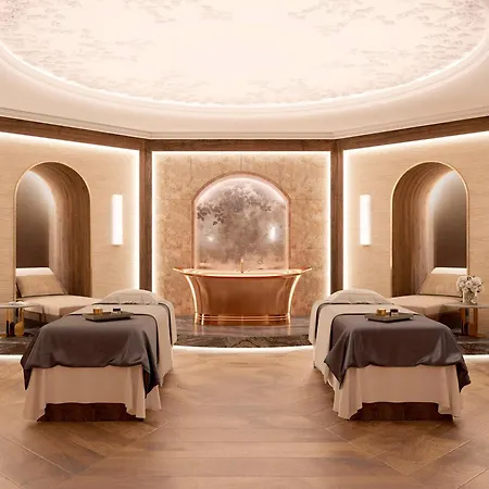 Raffles At The Owo Szálloda 5*