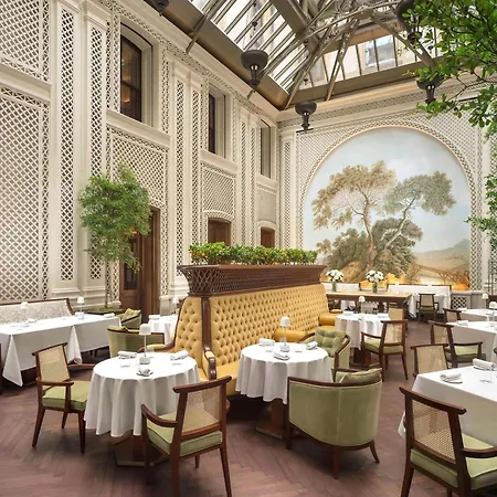 Hotel Raffles At The Owo Londra