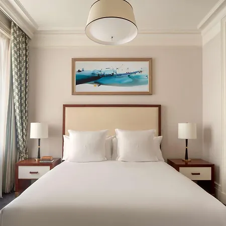 Raffles At The Owo Hotel 5*