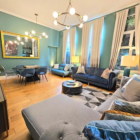 Apartment Stunning Hyde Park Home, Ground Floor Maisonette, Duplex, Near Tube Metro Stations