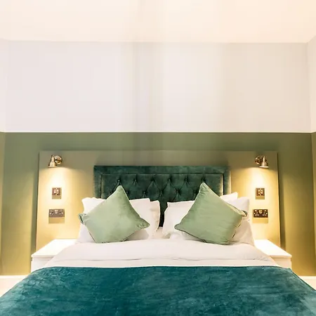 The Chapter - Finsbury Park 3* London