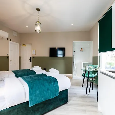 The Chapter - Finsbury Park Bed & Breakfast London