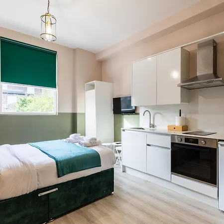 The Chapter - Finsbury Park Bed & Breakfast London