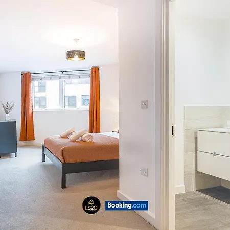 2 Bedroom Flat By Ls2g Short Lets & Serviced Greater With Free Parking London