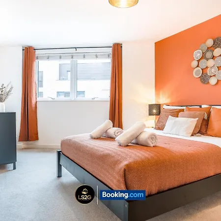 2 Bedroom Flat By Ls2g Short Lets & Serviced Greater With Free Parking * London