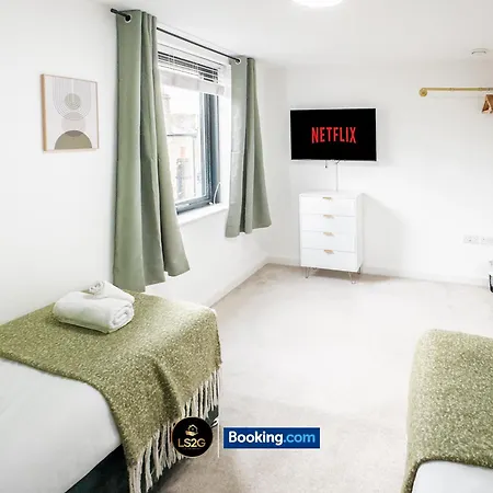 2 Bedroom Flat By Ls2g Short Lets & Serviced Greater With Free Parking