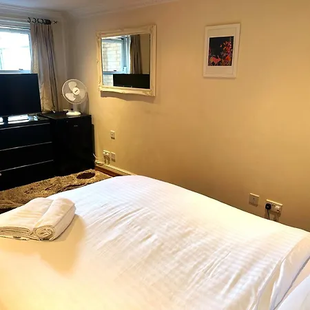 Apartment Charming Comfy By Kensington London