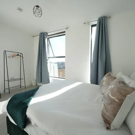 Quarto em Acomodações Particulares Broadway Great 7-minute Walk From The Underground *