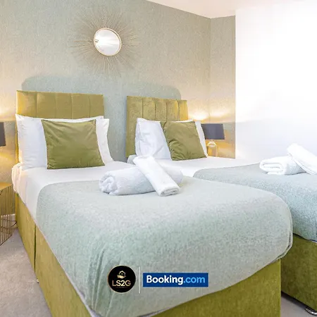Stylish 2 Bedroom By Ls2g Short Lets & Serviced Greater With Free Parking