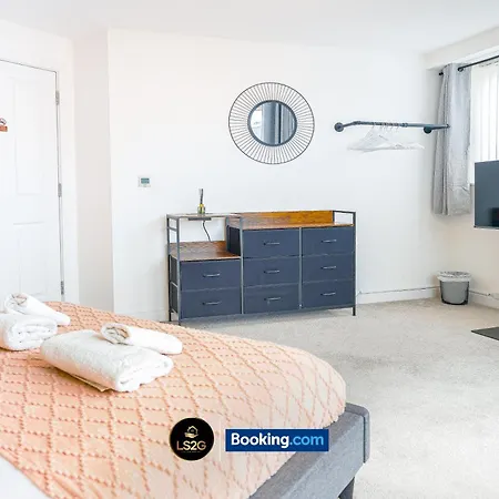 Apartment Stylish 2 Bedroom By Ls2g Short Lets & Serviced Greater With Free Parking