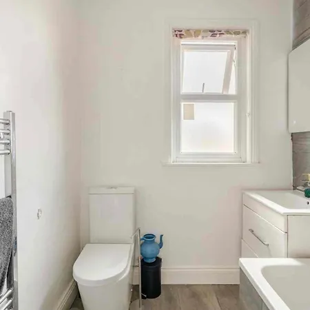 Private In Near Heathrow
