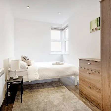 Flat 1 * London