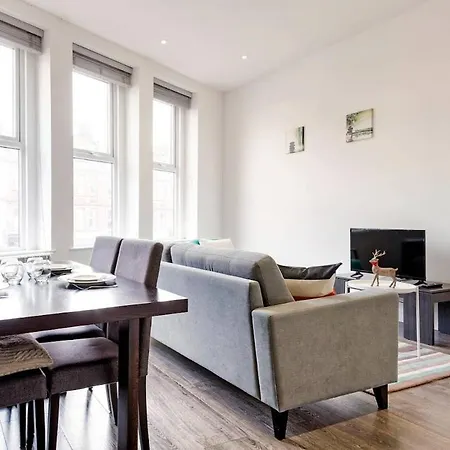 Flat 1 * London