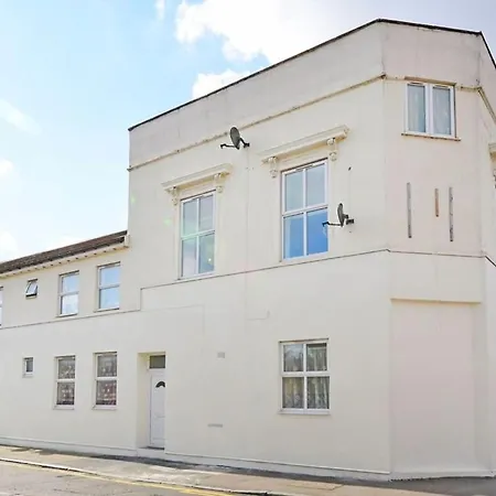 Apartment 2 Bed - Westfield -