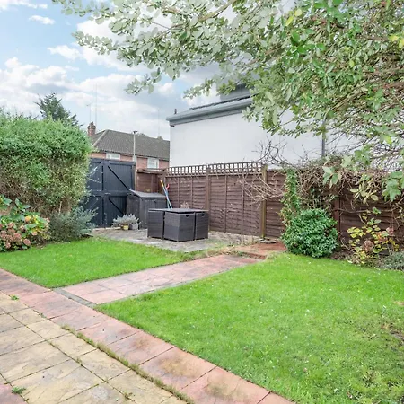 Apartment 2-bed Steps From Muswell Hill London