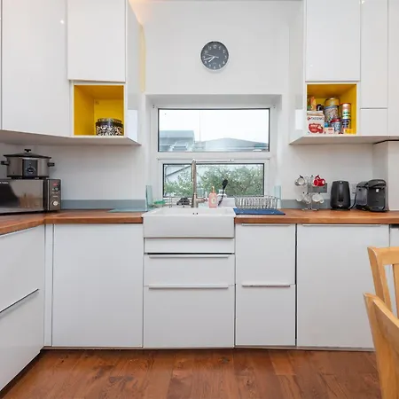Apartment 2-bed Steps From Muswell Hill *