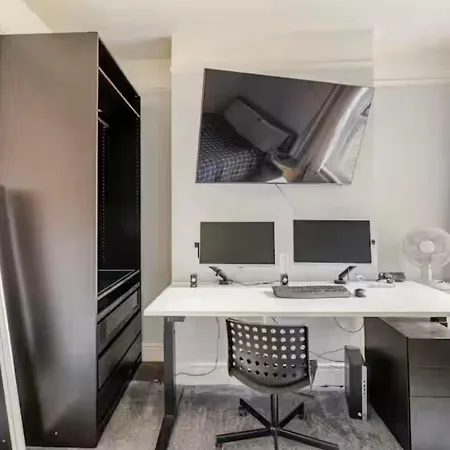 Private In Near Heathrow *