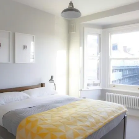 2-bed In Herbert Road Apartment London