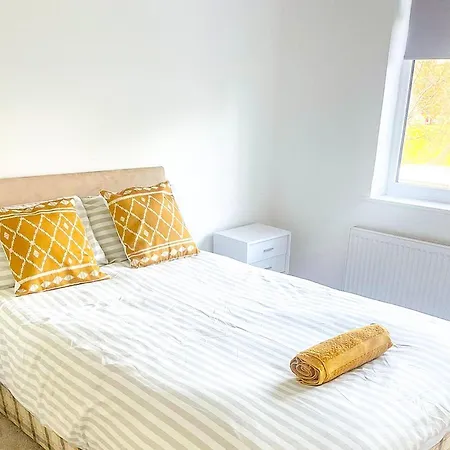 Apartment 2-bed In Herbert Road