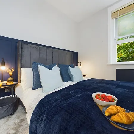 Charm At Charleville London