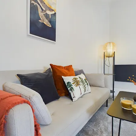 Charm At Charleville Apartment London