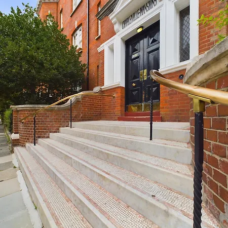 Charm At Charleville Apartment London