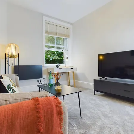 Apartment Charm At Charleville *
