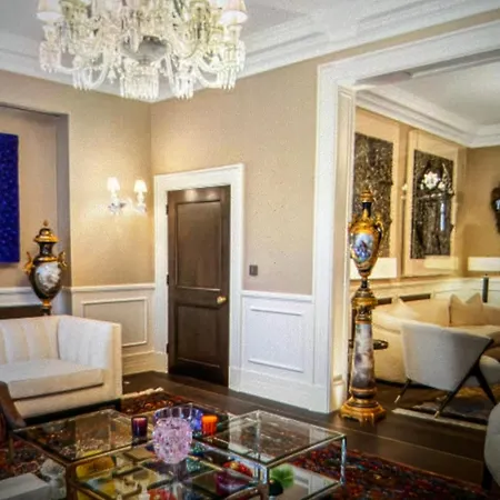3bdr Elegance Deco Downtown Flat Unit 3 *
