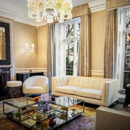 3bdr Elegance Deco Downtown Flat Unit 3 Holiday home