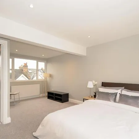 Dom wakacyjny 41 Pirbright Rd Londyn