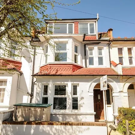Dom wakacyjny 41 Pirbright Rd Londyn