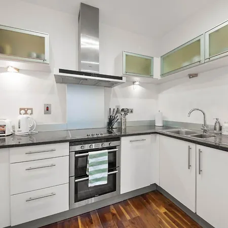 Apartment Londwell, Canary Wharf Stunning View Penthouse London