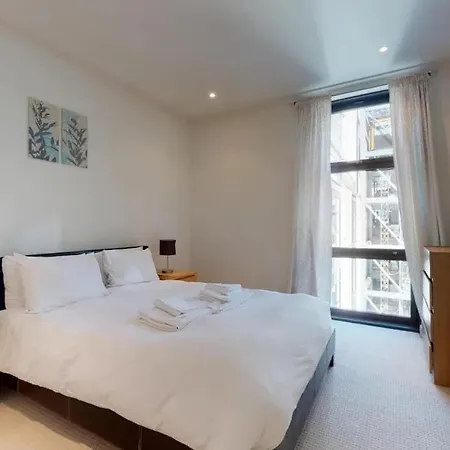 Londwell, Canary Wharf Stunning View Penthouse Apartment *