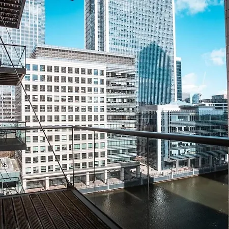 Londwell, Canary Wharf Boutique Balcony