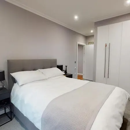 Apartment Londwell, Canary Wharf River Thames Balcony *
