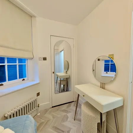 Stunning Flat In London