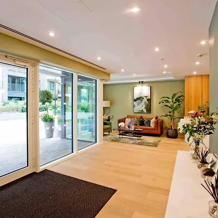 Apartment Stylish Flat In Chelsea Creek 11