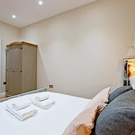 Spacious 3 Bd Flat In For Families No 2 * London