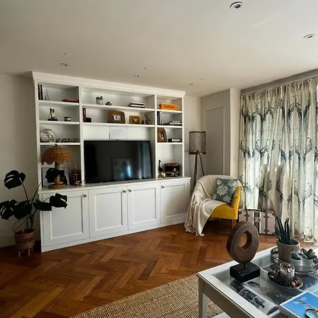 Luxurious N-suite With Garden Views