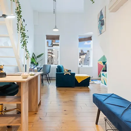 Cosy 1 Bed W Loft Sleeps 5 Close To Stations
