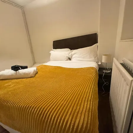 Homestay Alder House In Camden For 7 Guests