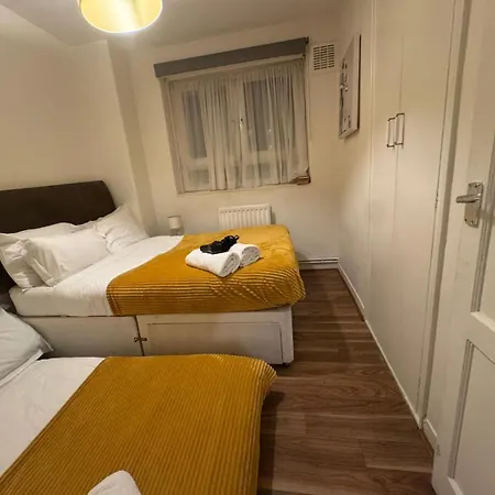 Alder House In Camden For 7 Guests Homestay *