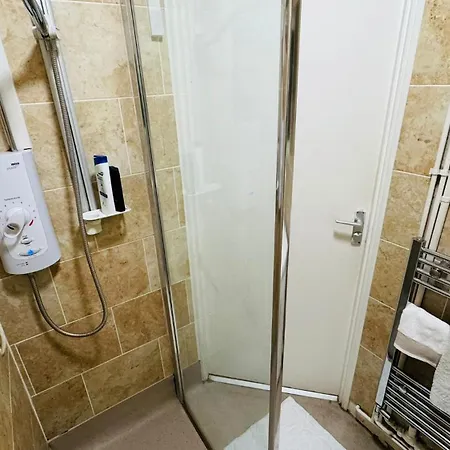 Homestay Alder House In Camden For 7 Guests