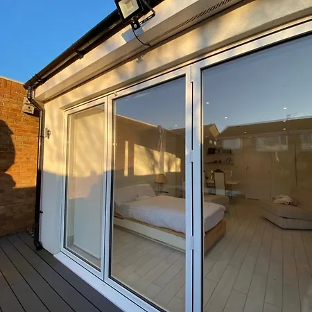The Bay Apartment Edgware