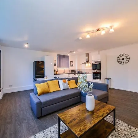 Modern 2-bed Nw Near Camden - Great Location & Transport