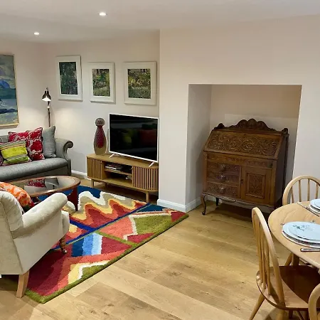 Villa Stylish Georgian Townhouse In
