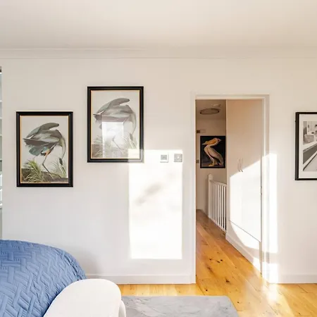 3 Bed Luxe And Cosy Maryleborne Retreat London