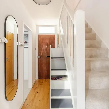 3 Bed Luxe And Cosy Maryleborne Retreat * London